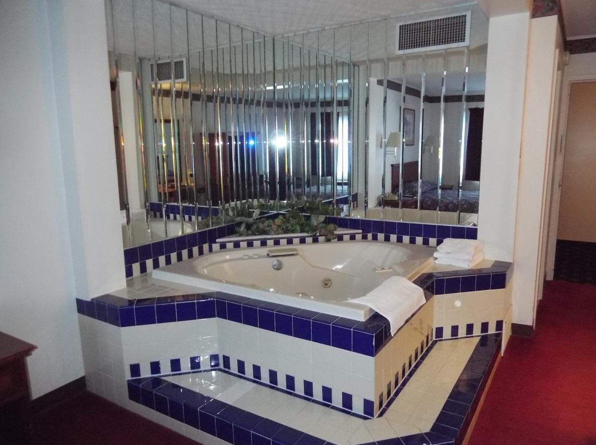 Cadillac Sands Resort Exterior foto